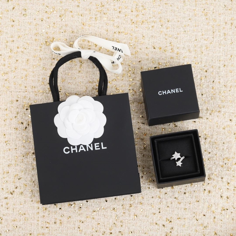 Ch*el rings